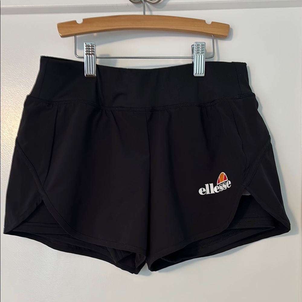 Ellesse Women's Black Shorts, Size XS